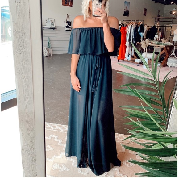 SOLD - The Stellar Maxi in black NWT - Picture 3 of 4